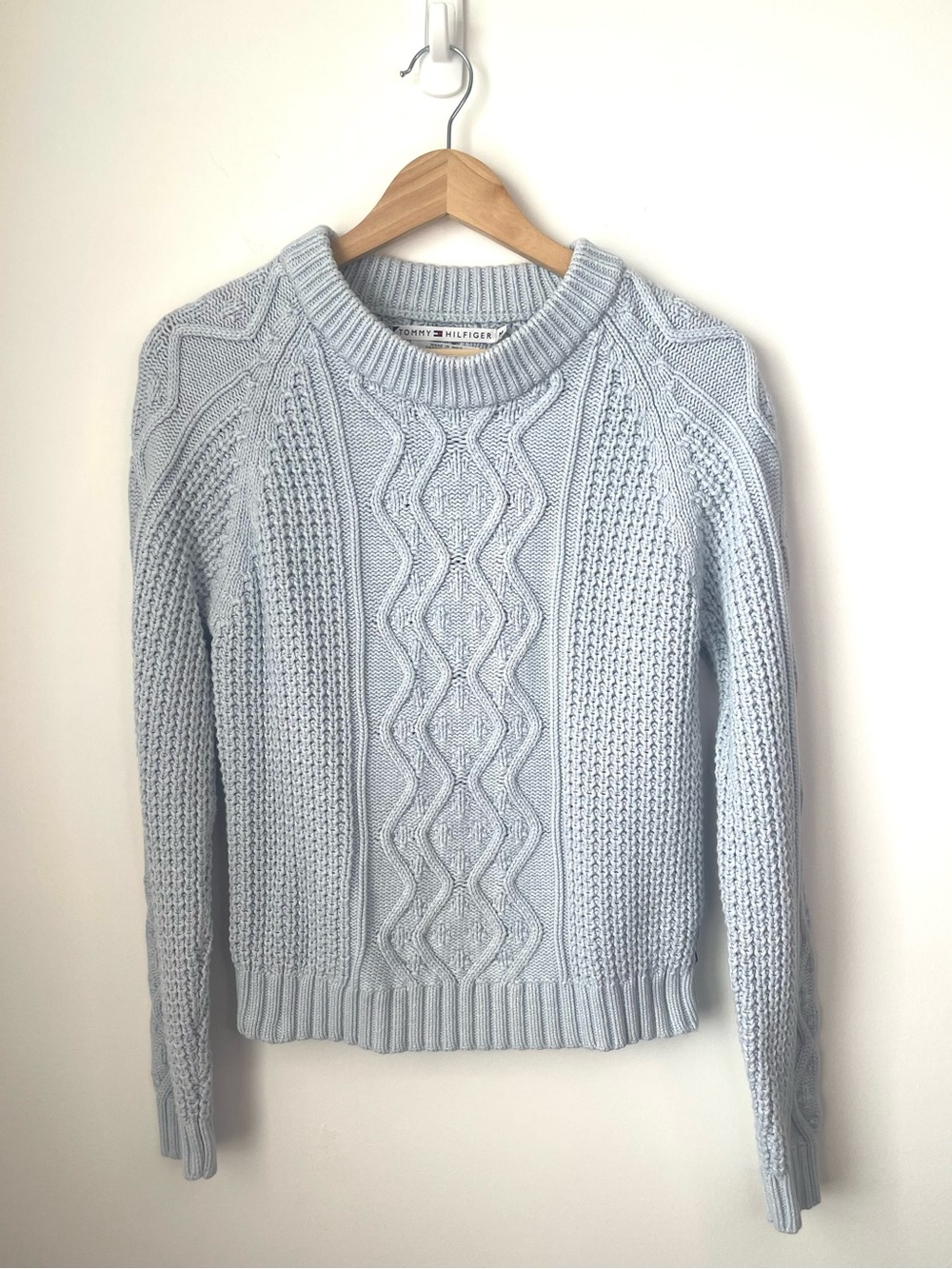 Tommy Hilfiger women's cable knit cotton crewneck sweater size medium